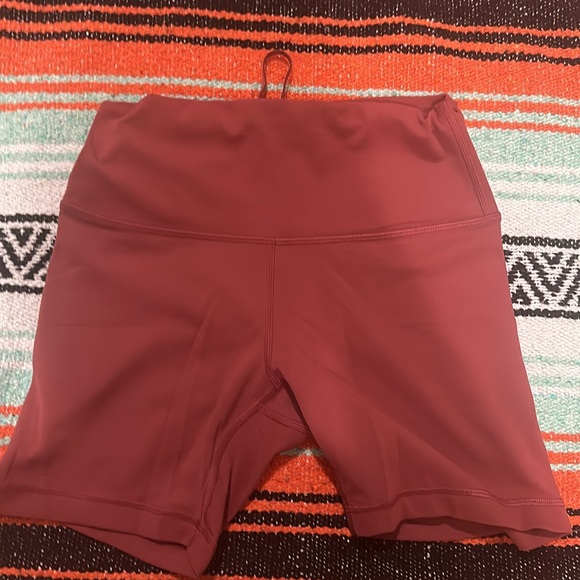 Wunder under training shorts size 8 - Picture 2 of 3